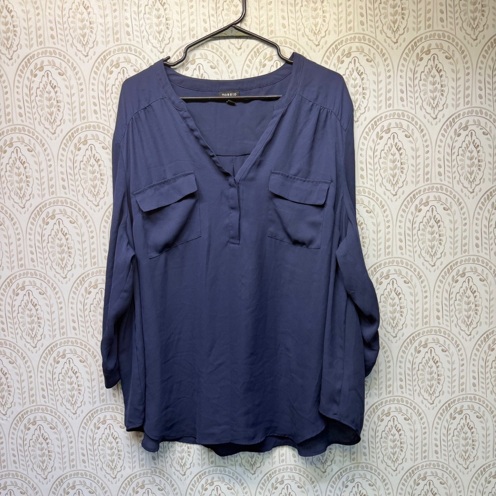 Torrid Harper Blouse Women 3 Navy Blue Georgette Roll Tab V-Neck Pullover Top